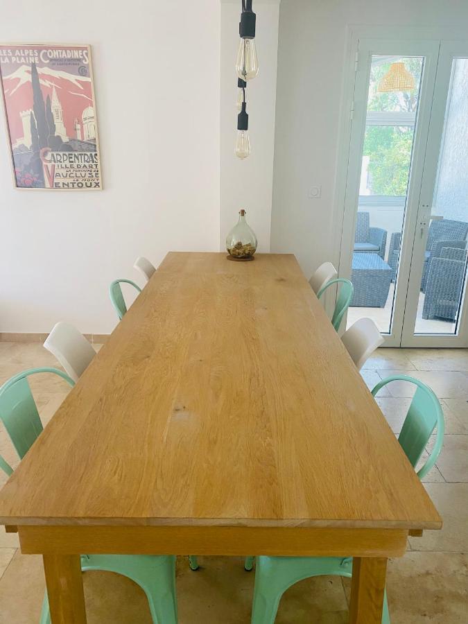 La Maison D A Cote 8 A 10 Personnes カルパントラ エクステリア 写真