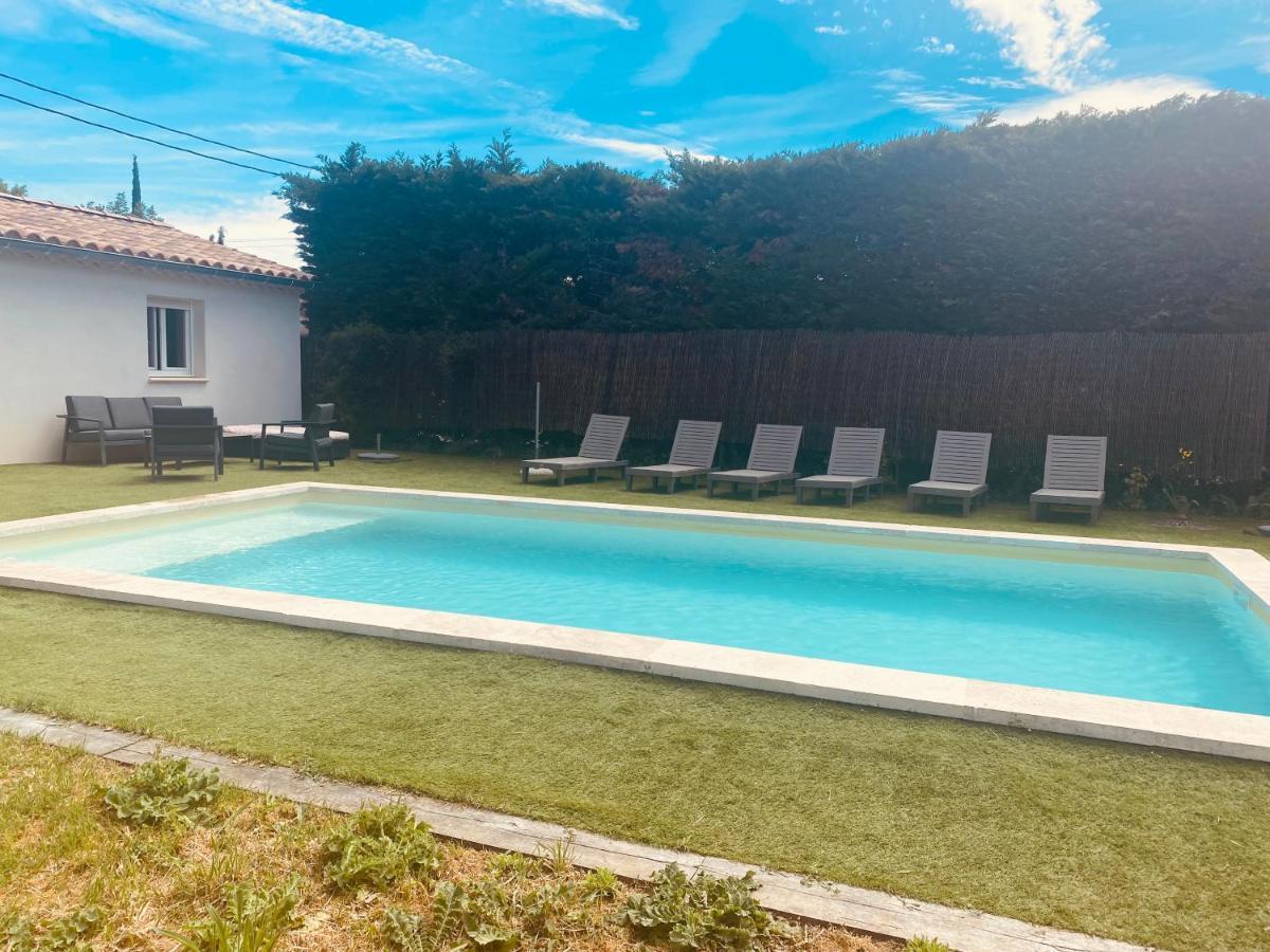 La Maison D A Cote 8 A 10 Personnes カルパントラ エクステリア 写真