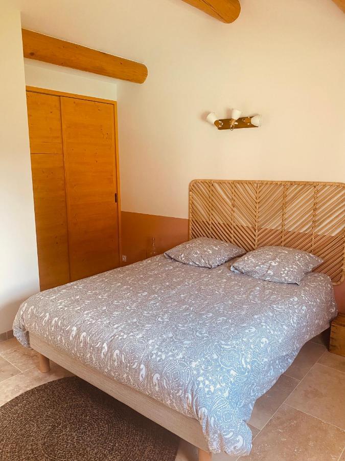La Maison D A Cote 8 A 10 Personnes カルパントラ エクステリア 写真